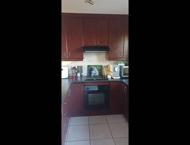 2 BEDROOM PROPERTY TO RENT IN PROTEA HEIGHTS